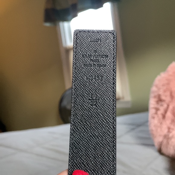 Louis Vuitton Reversible Belt, comes with box - Picture 4 of 6